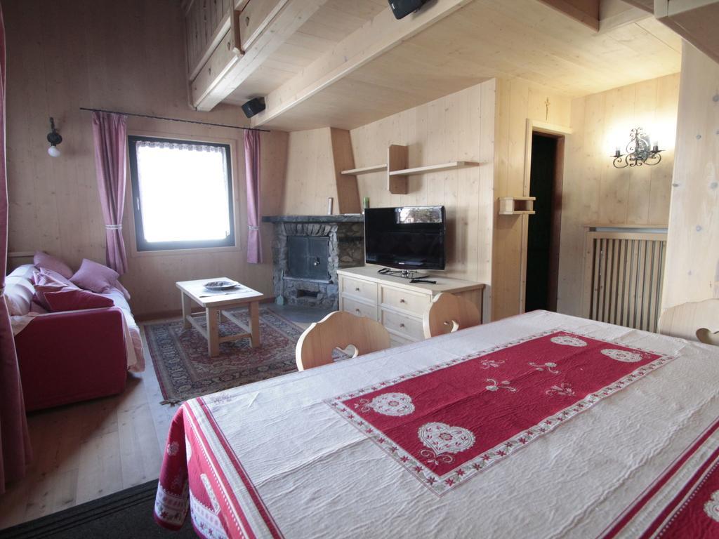 Tranquil Holiday Home In Livigno Italy Near Ski Area Exterior photo